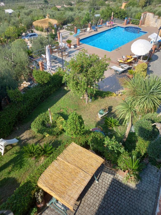 Le Capanne Di Villa Margherita Sonnino Zewnętrze zdjęcie