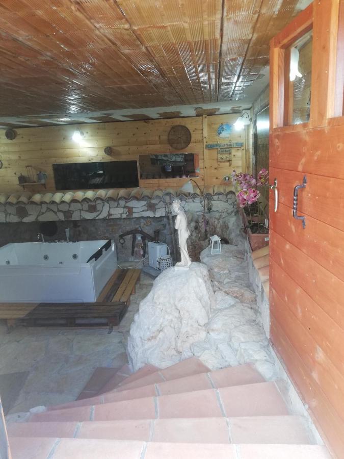 Le Capanne Di Villa Margherita Sonnino Zewnętrze zdjęcie