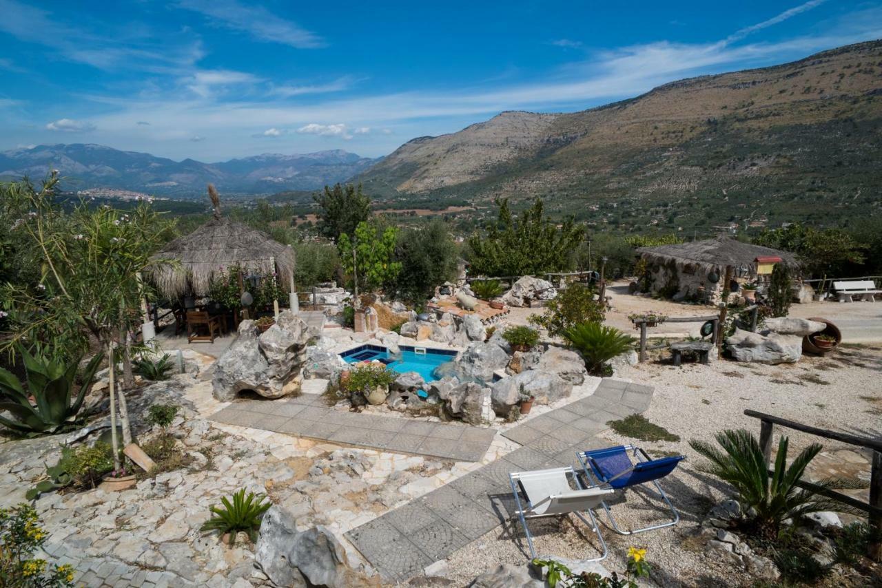 Le Capanne Di Villa Margherita Sonnino Zewnętrze zdjęcie