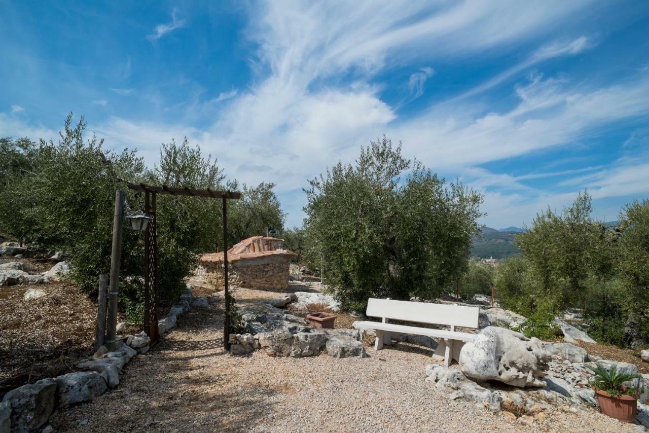 Le Capanne Di Villa Margherita Sonnino Zewnętrze zdjęcie
